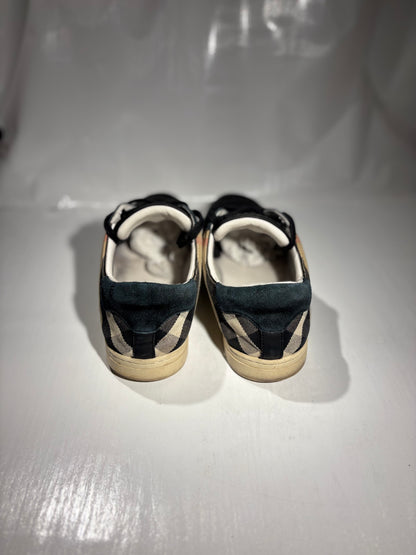 Burberry sneakers