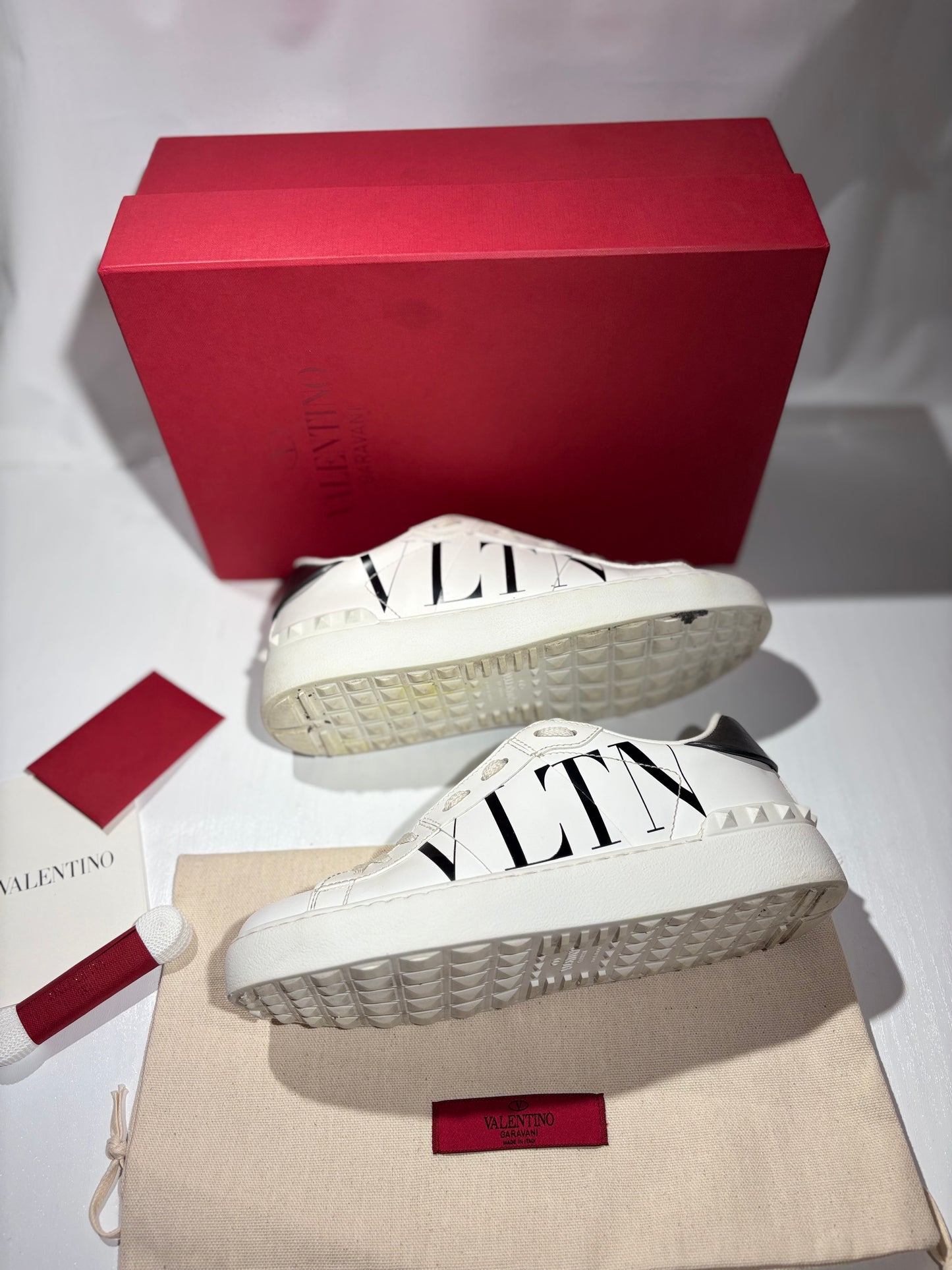 Valentino vltn sneakers